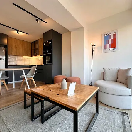 Vive La Modernidad Estudio En Barrio El Golf